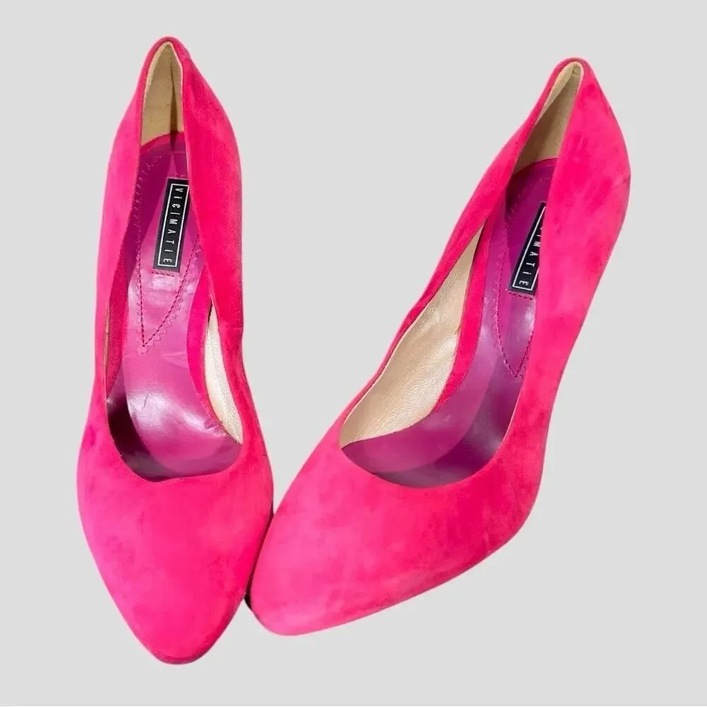 New Vic Matie' Hot Pink Suede Pump with Purple Heel sz 6.5